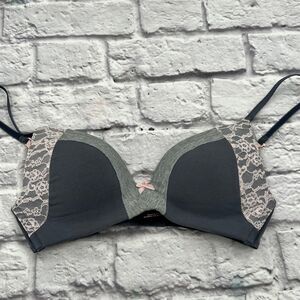 Victorias‎ Secret Women's Lace Trim Lined No Wire Bra 32C Grey Adjustable Straps